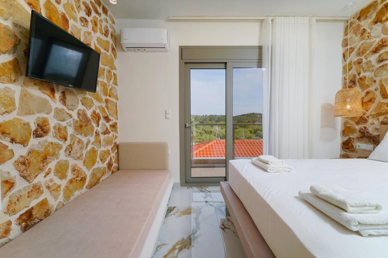 Athina Palace Luxurious Appartments Potos Luaran gambar