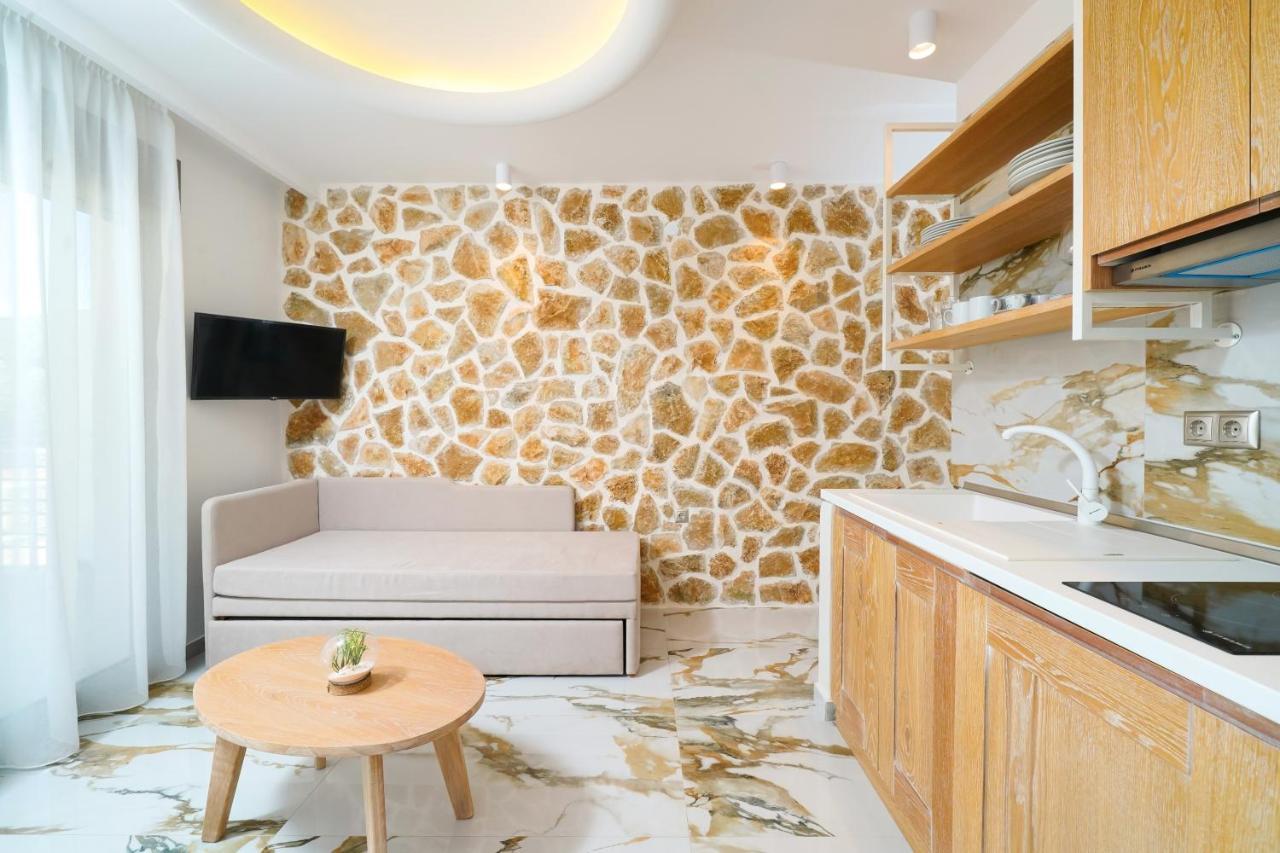 Athina Palace Luxurious Appartments Potos Luaran gambar