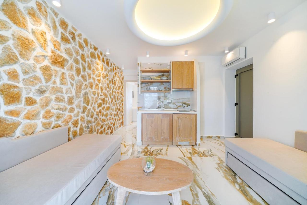 Athina Palace Luxurious Appartments Potos Luaran gambar