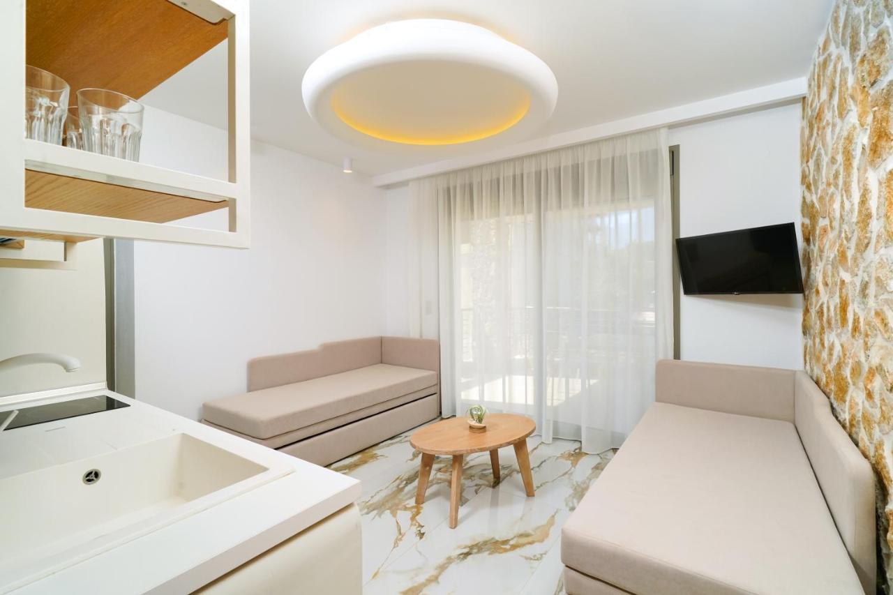Athina Palace Luxurious Appartments Potos Luaran gambar